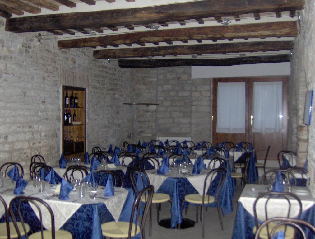 Hotel Tre Ceri Gubbio Exteriör bild