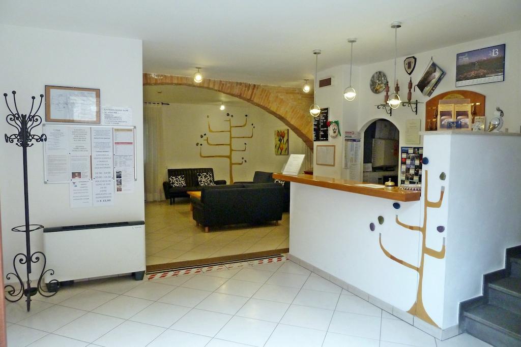 Hotel Tre Ceri Gubbio Exteriör bild