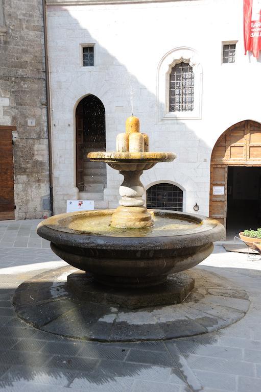 Hotel Tre Ceri Gubbio Exteriör bild