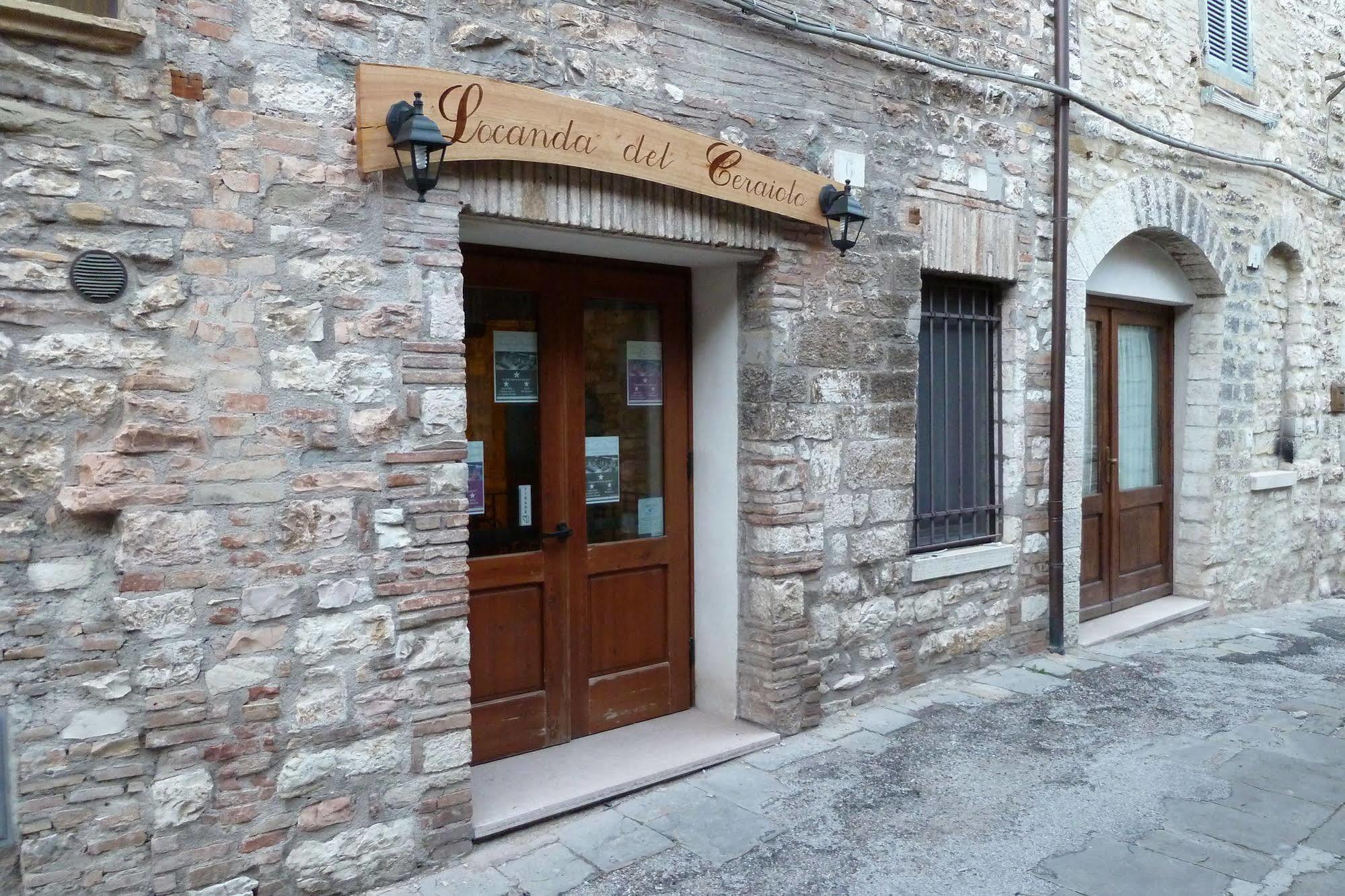 Hotel Tre Ceri Gubbio Exteriör bild