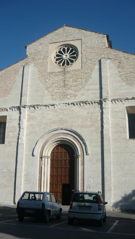Hotel Tre Ceri Gubbio Exteriör bild